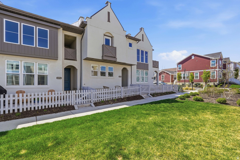 11591 S DORIAN DR South Jordan, UT 84009