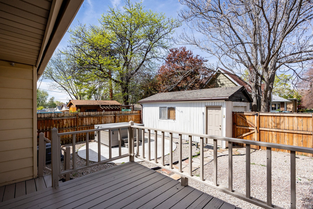 987 E WILSON AVE Salt Lake City, UT 84105