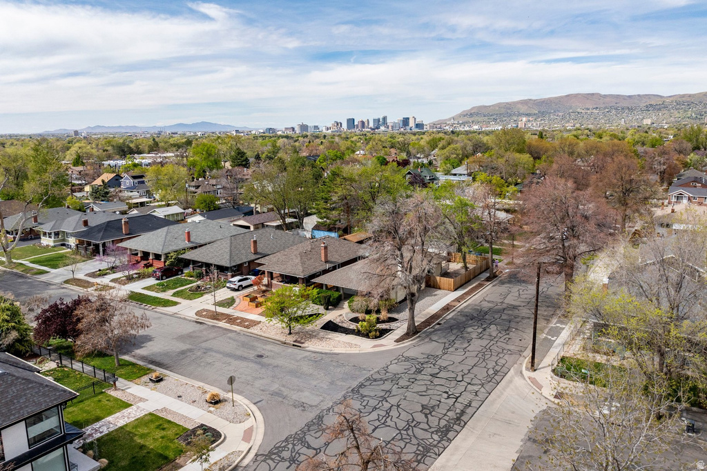 987 E WILSON AVE Salt Lake City, UT 84105