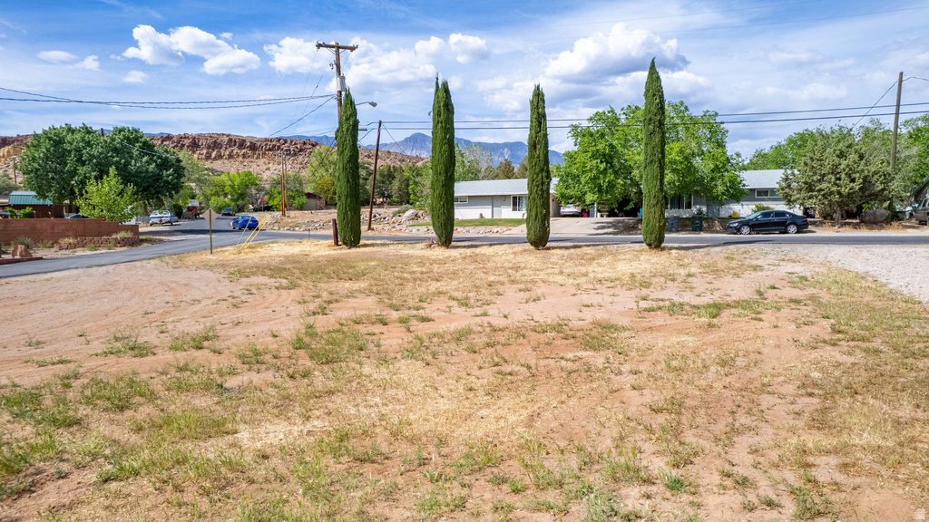 62  VISTA AVE Leeds, UT 84746