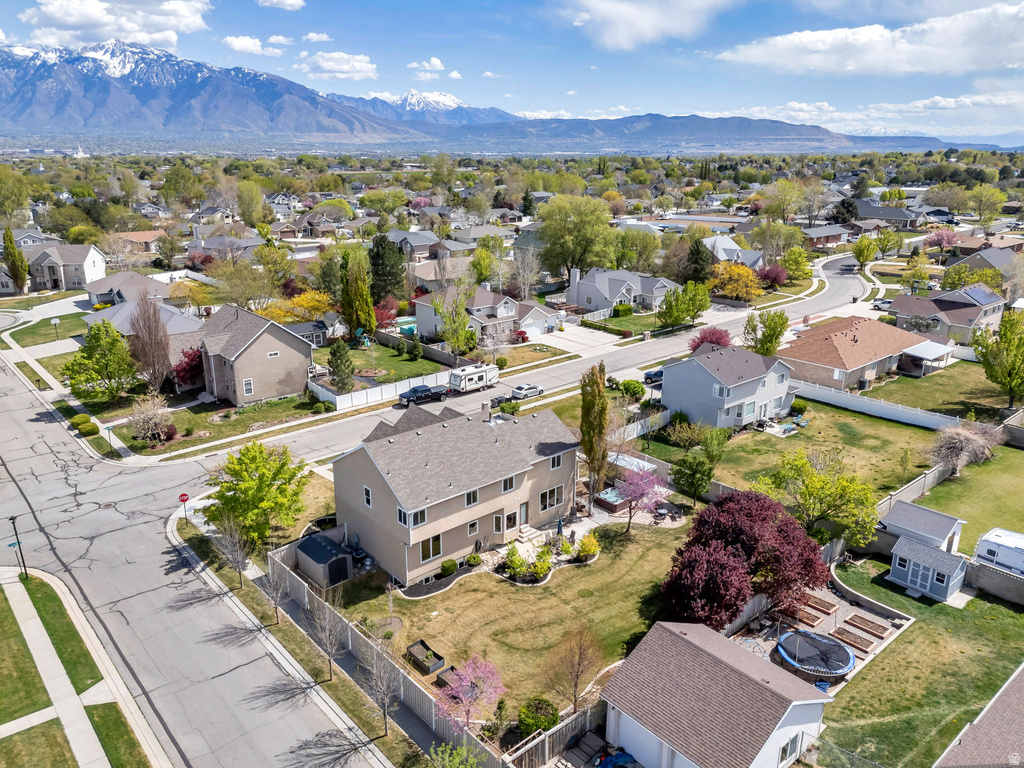 9842 S 3265 W South Jordan, UT 84095