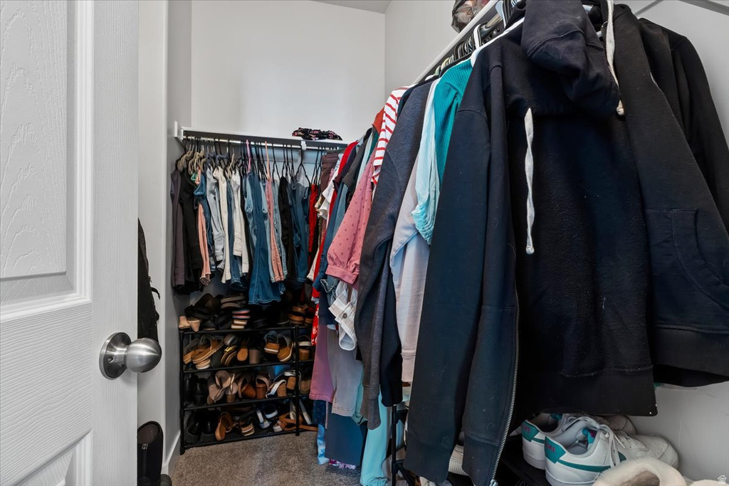 6498 W HAVEN MAPLE DR West Jordan, UT 84081