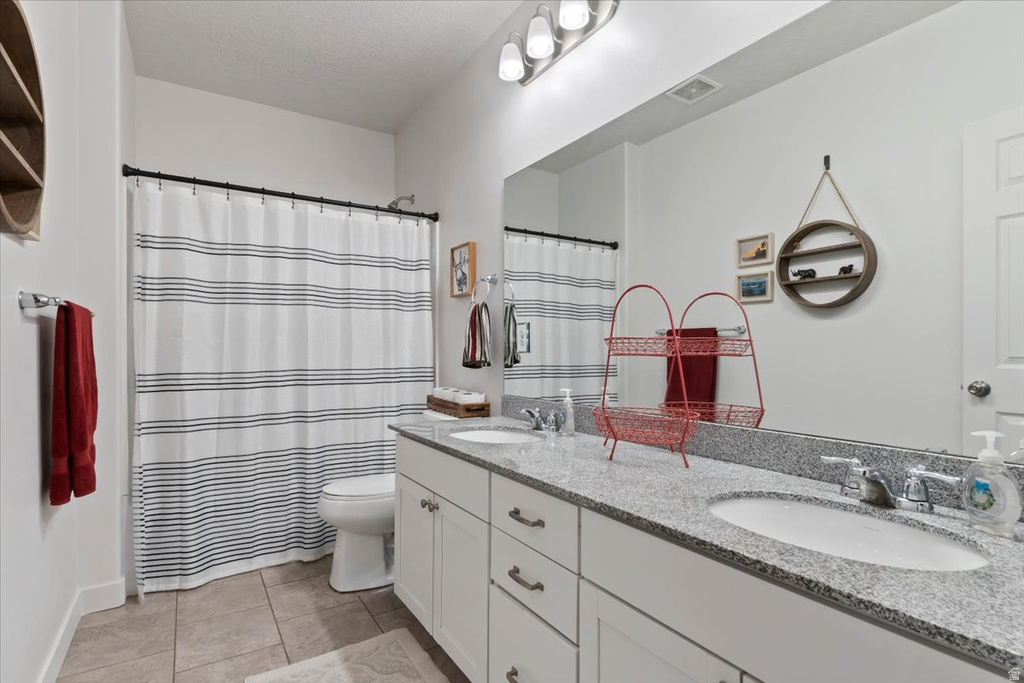 6498 W HAVEN MAPLE DR West Jordan, UT 84081