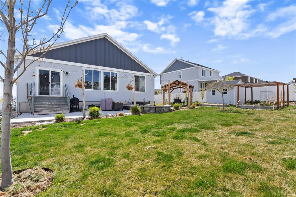 6498 W HAVEN MAPLE DR West Jordan, UT 84081