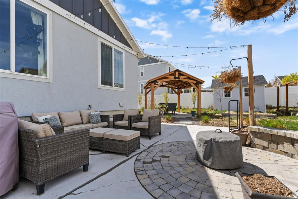 6498 W HAVEN MAPLE DR West Jordan, UT 84081