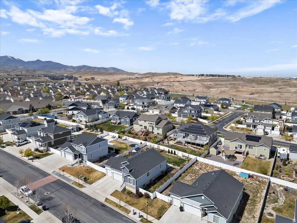 6498 W HAVEN MAPLE DR West Jordan, UT 84081