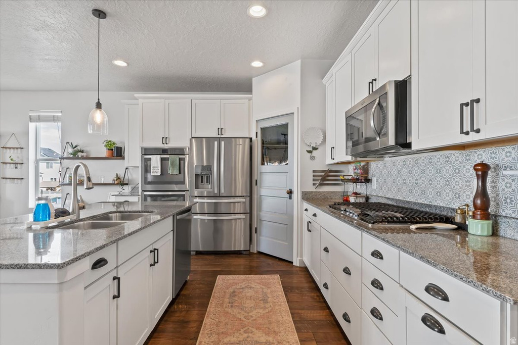 6498 W HAVEN MAPLE DR West Jordan, UT 84081