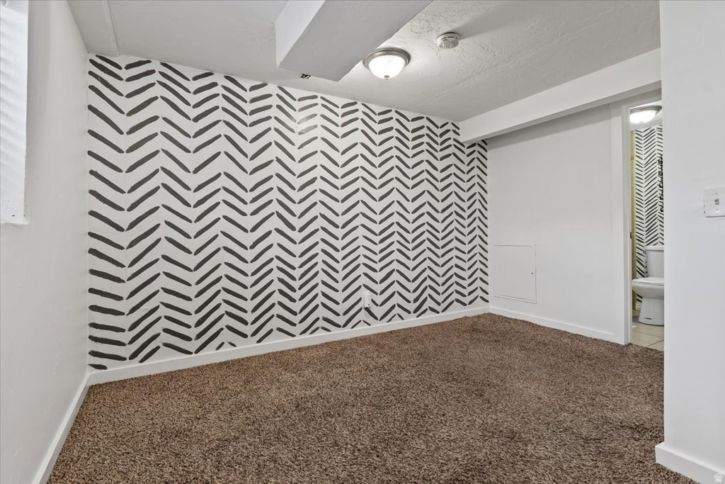 6085 S PARK WOOD DR Kearns, UT 84118