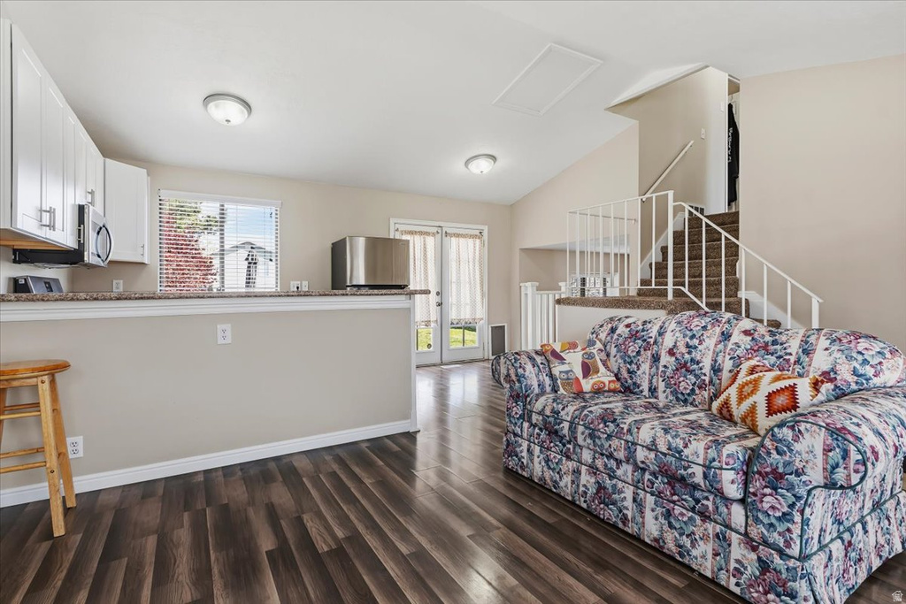 6085 S PARK WOOD DR Kearns, UT 84118