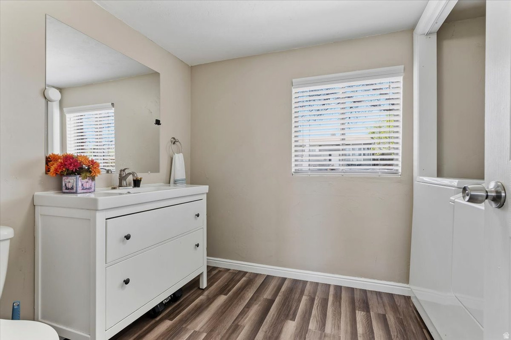 6085 S PARK WOOD DR Kearns, UT 84118