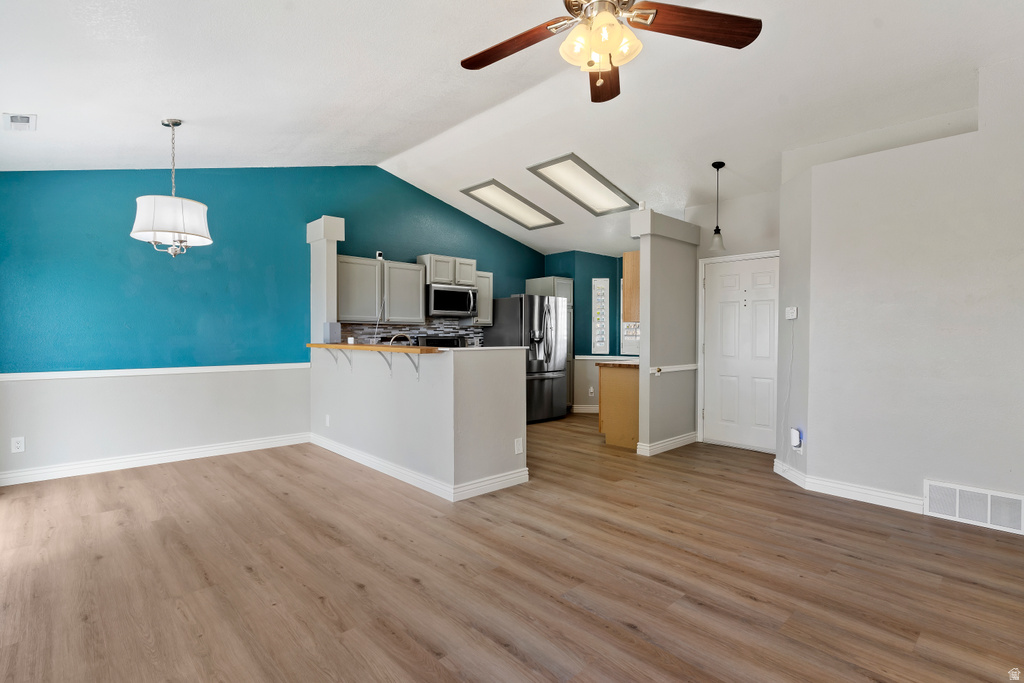 448 CHRISTINE WAY Kaysville, UT 84037