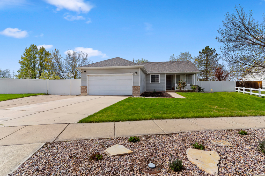 448 CHRISTINE WAY Kaysville, UT 84037