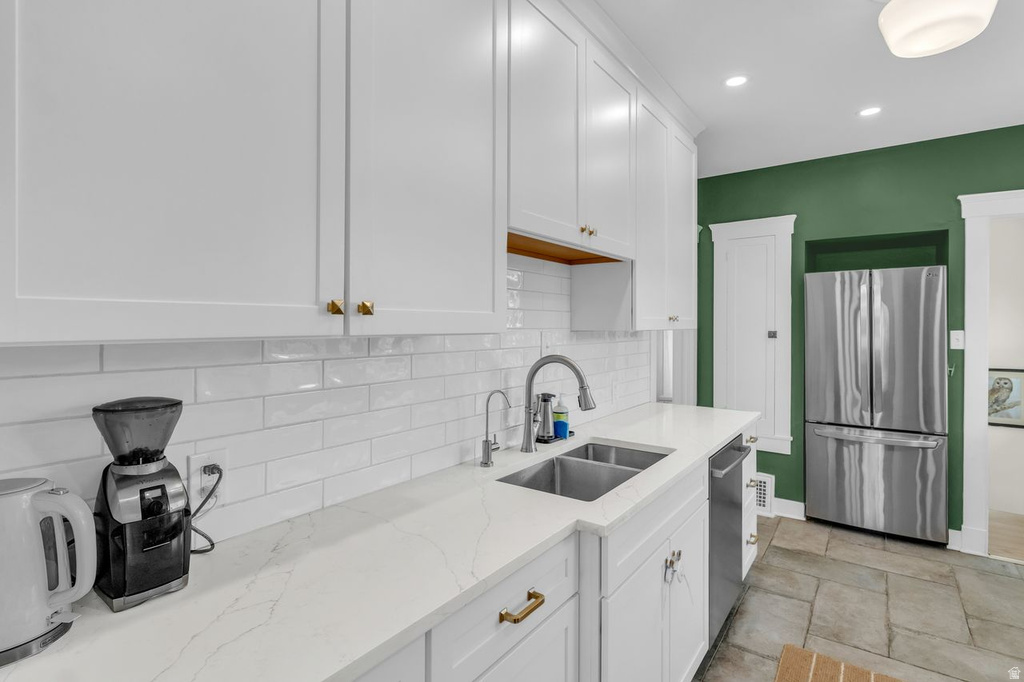 1073 E BRYAN AVE AVE Salt Lake City, UT 84105