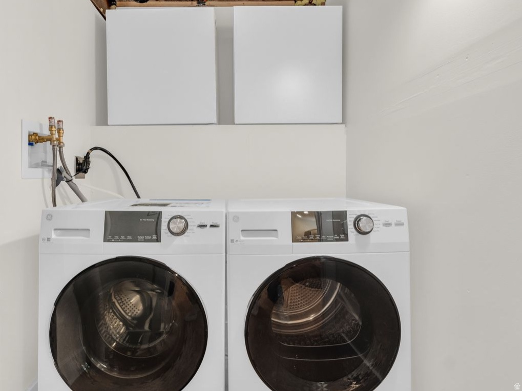 1073 E BRYAN AVE AVE Salt Lake City, UT 84105