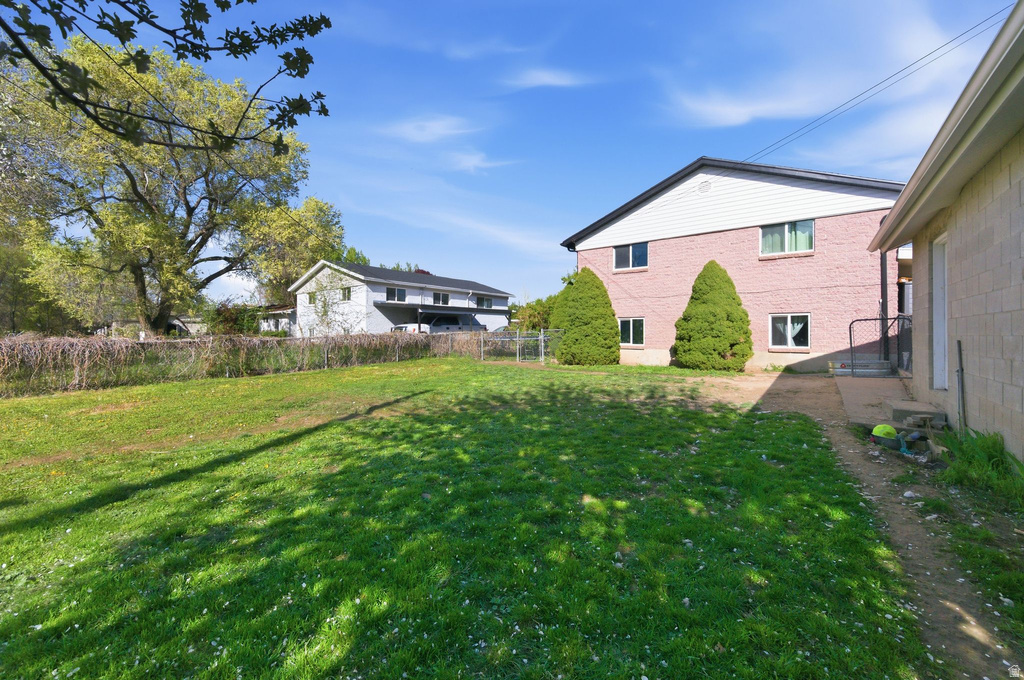 2323 N 720 W Clinton, UT 84015