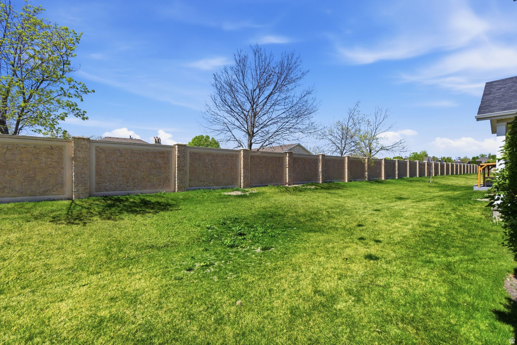 11654 S WINFORD DR #105B Riverton, UT 84065