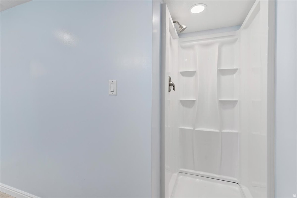 1240 DOUGLAS ST Ogden, UT 84404