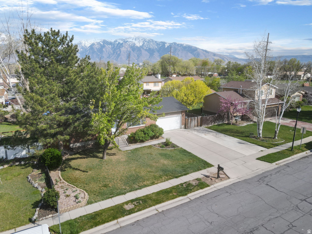 8961 S GALILEE WAY West Jordan, UT 84088