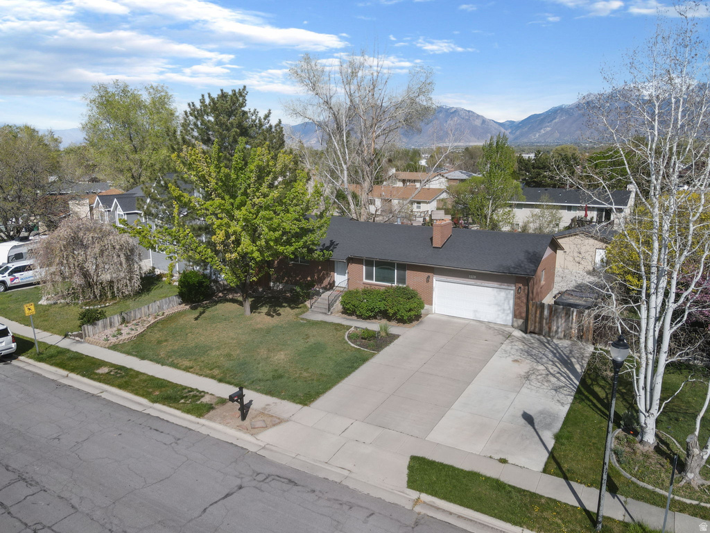 8961 S GALILEE WAY West Jordan, UT 84088