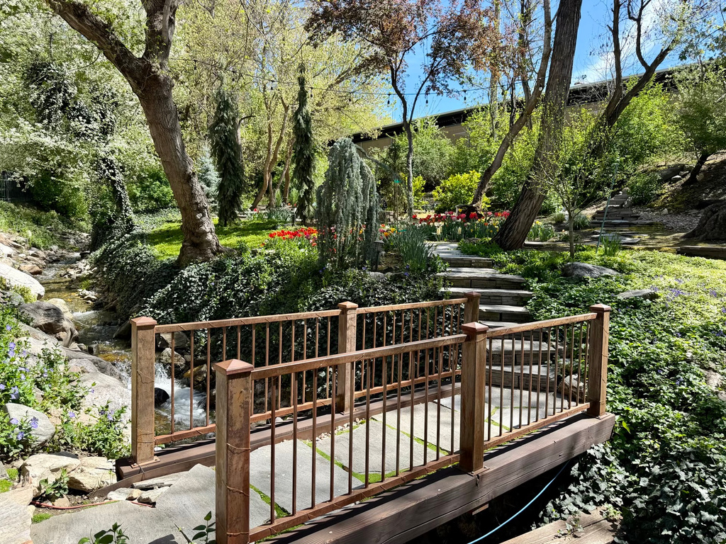 156 E STEED CT Farmington, UT 84025
