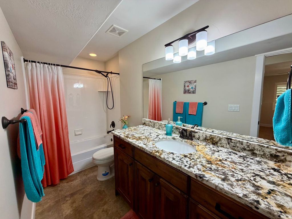 156 E STEED CT Farmington, UT 84025