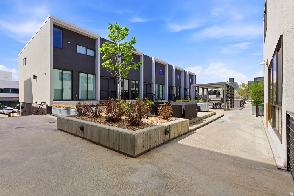 877 S 200 W #215 Salt Lake City, UT 84101