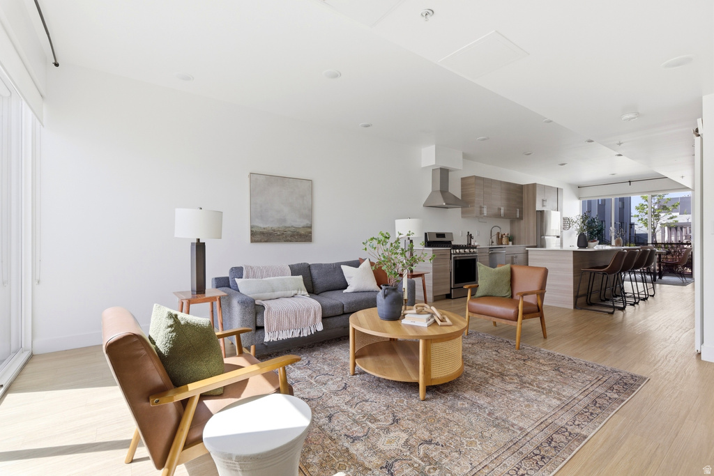 877 S 200 W #215 Salt Lake City, UT 84101