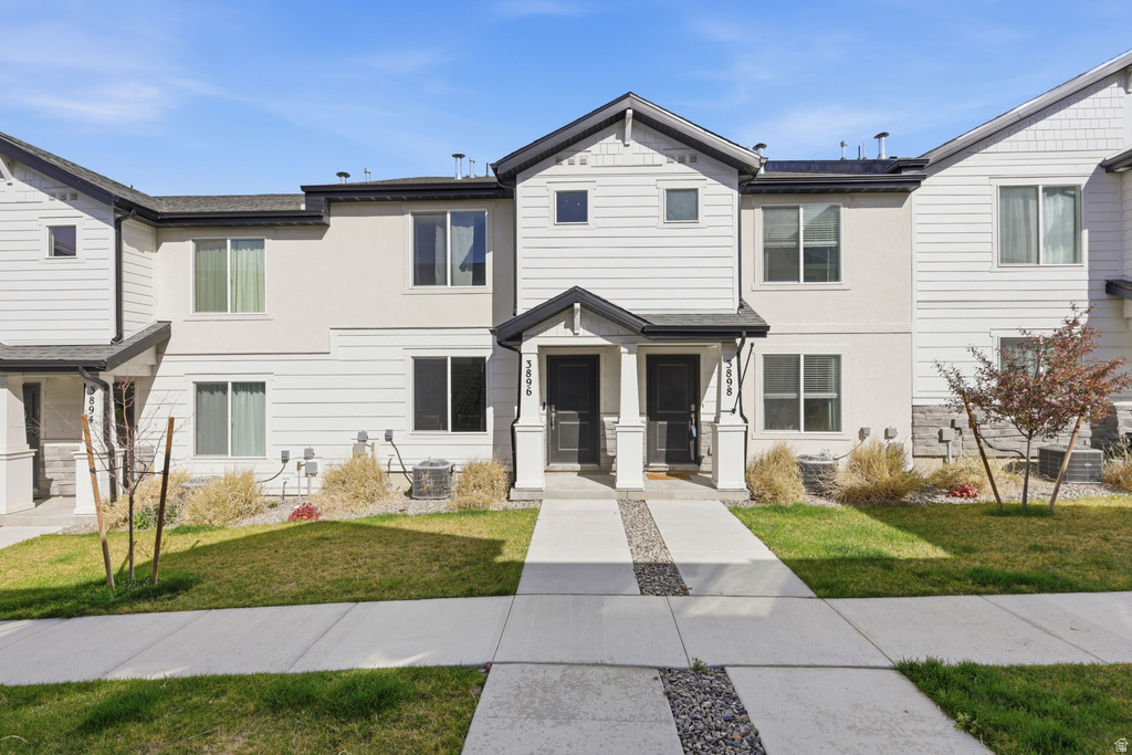 3898 S SILVER BANK DR Magna, UT 84044