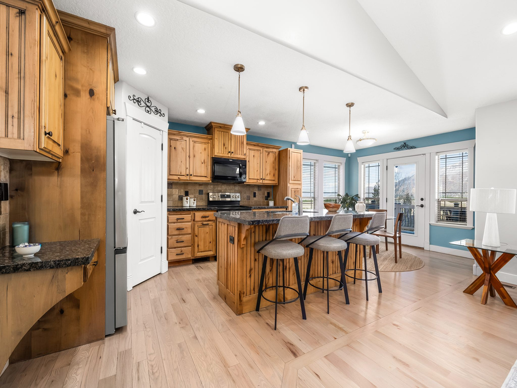 1183 E FOOTHILL DR Santaquin, UT 84655