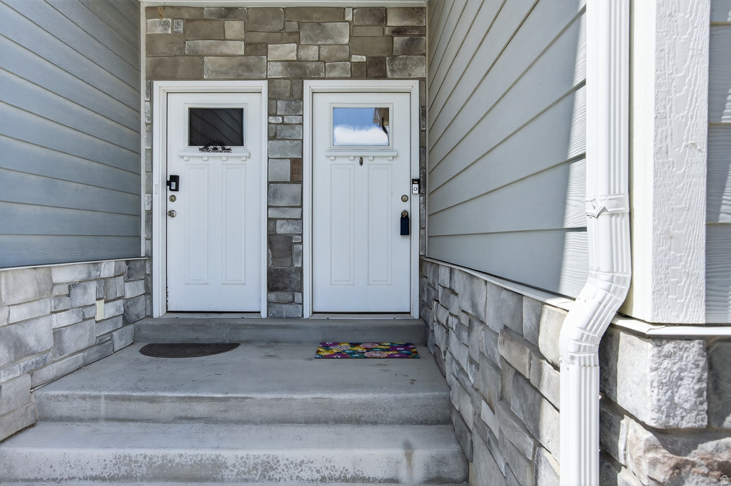 7579 N COTTAGE LN Eagle Mountain, UT 84005