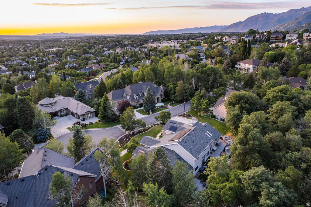 11939 S HIDDEN CANYON LN #16 Sandy, UT 84092