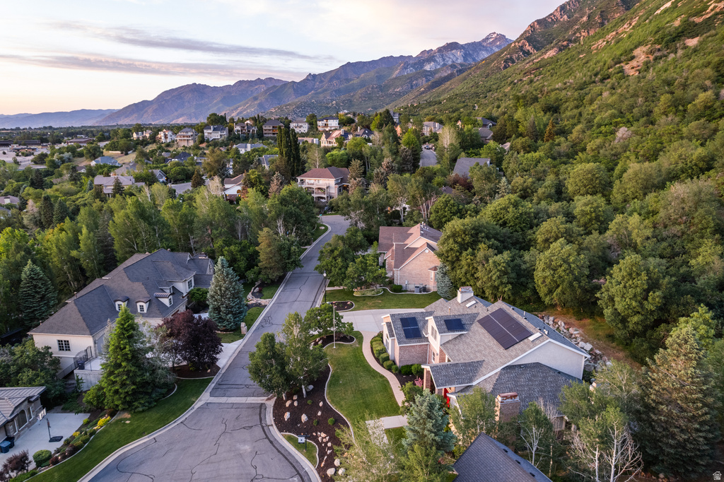 11939 S HIDDEN CANYON LN #16 Sandy, UT 84092