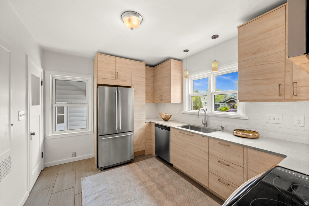 2227 S WELLINGTON ST Salt Lake City, UT 84106