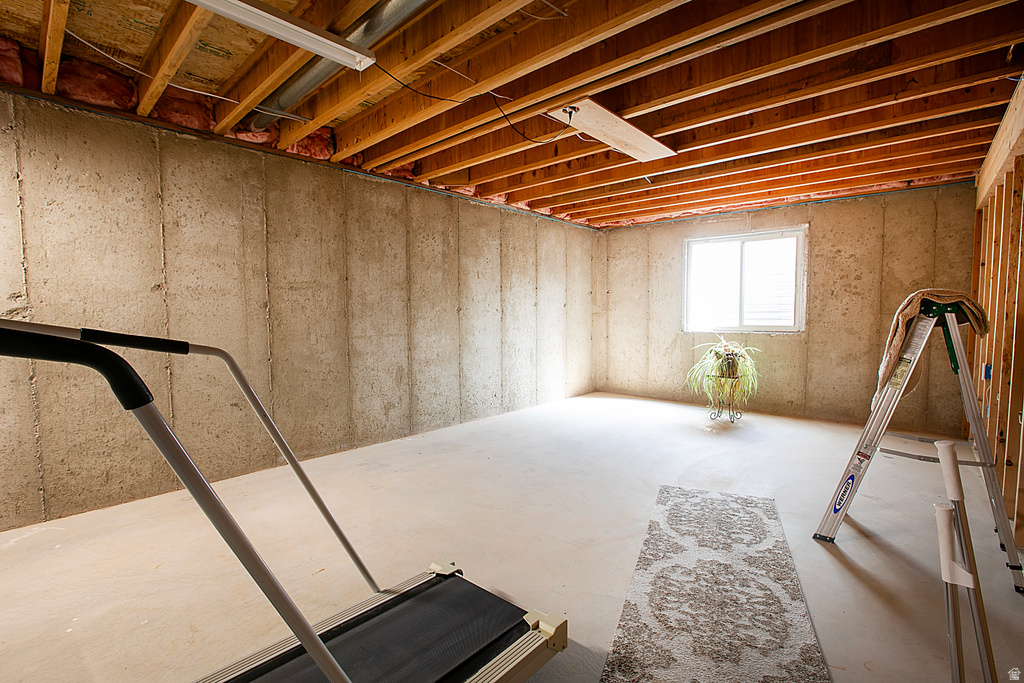 1068 E 5675 S South Ogden, UT 84405