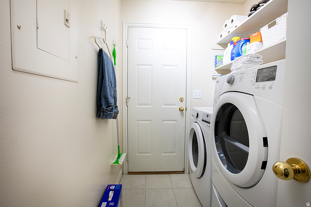 1068 E 5675 S South Ogden, UT 84405