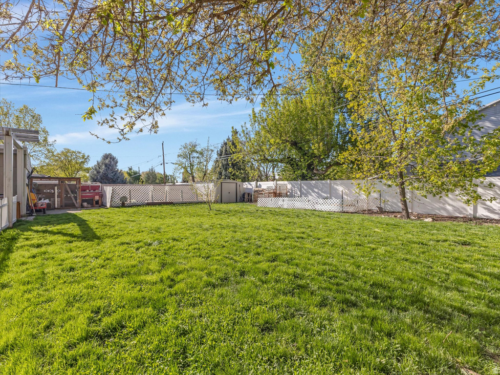 1401 E BROOKSHIRE DR Salt Lake City, UT 84106