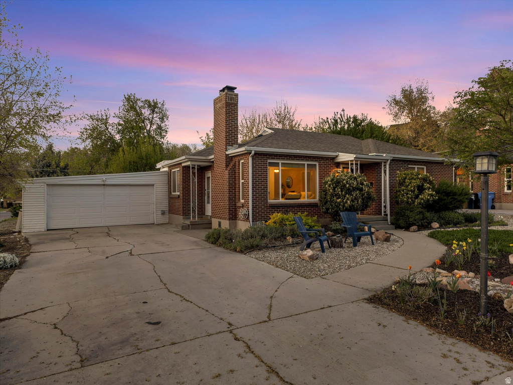 1401 E BROOKSHIRE DR Salt Lake City, UT 84106