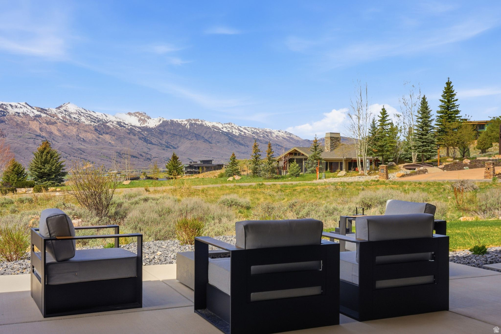 5585 E HIGHLAND VIEW CT Eden, UT 84310