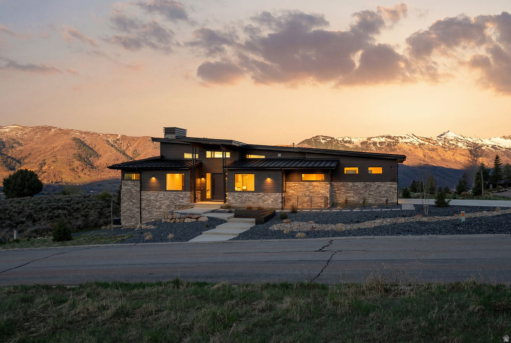 5585 E HIGHLAND VIEW CT Eden, UT 84310
