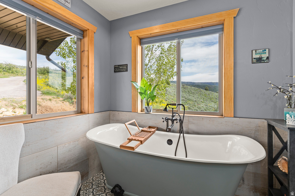 2013 N RIVER VIEW CIR Huntsville, UT 84317