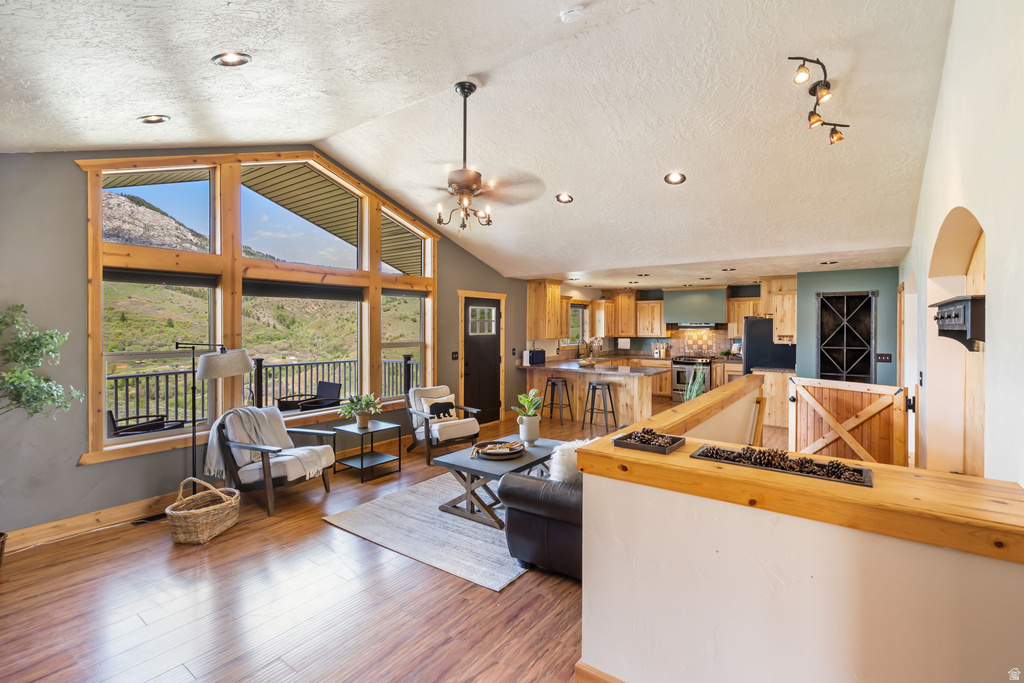 2013 N RIVER VIEW CIR Huntsville, UT 84317