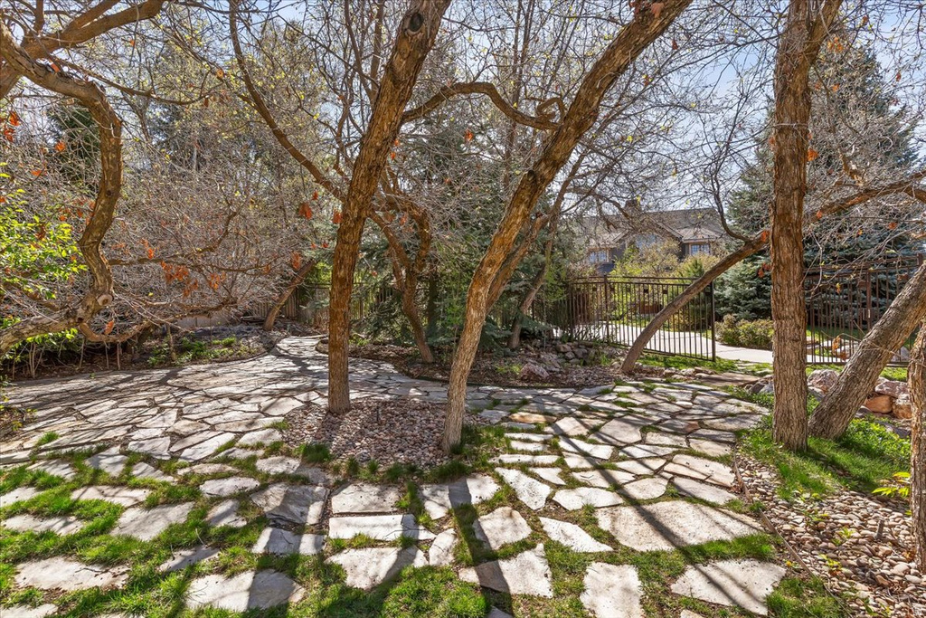 5074 IROQUOIS WAY Ogden, UT 84403