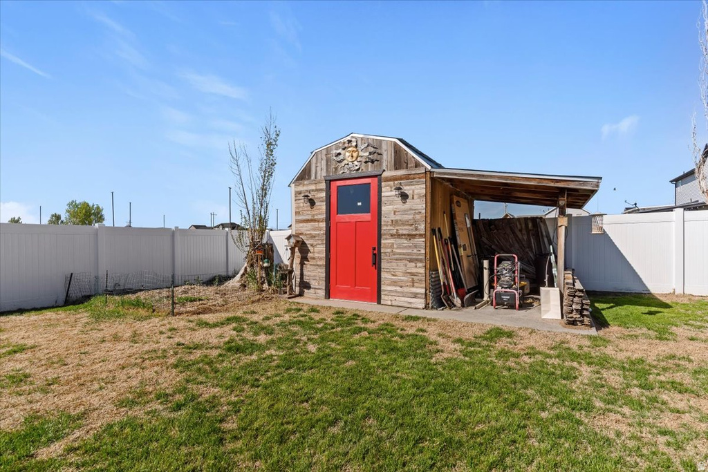 4259 W 5600 S Roy, UT 84067