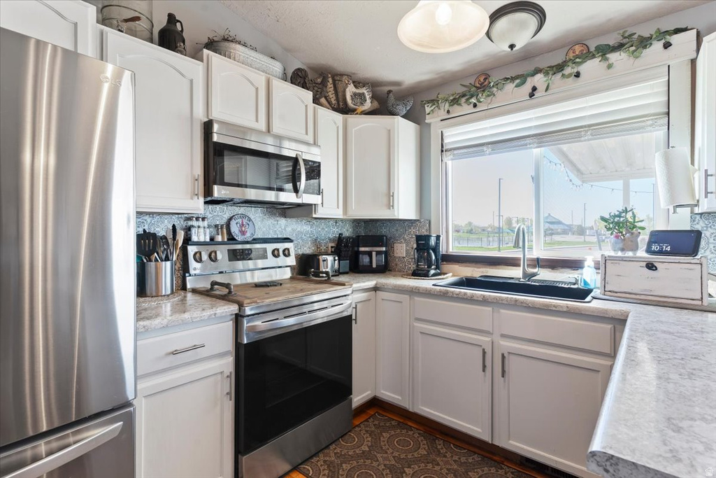 4259 W 5600 S Roy, UT 84067