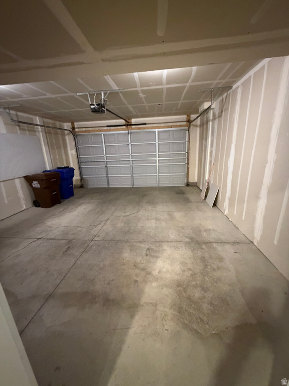 2736 E KISTLER ALY Eagle Mountain, UT 84005