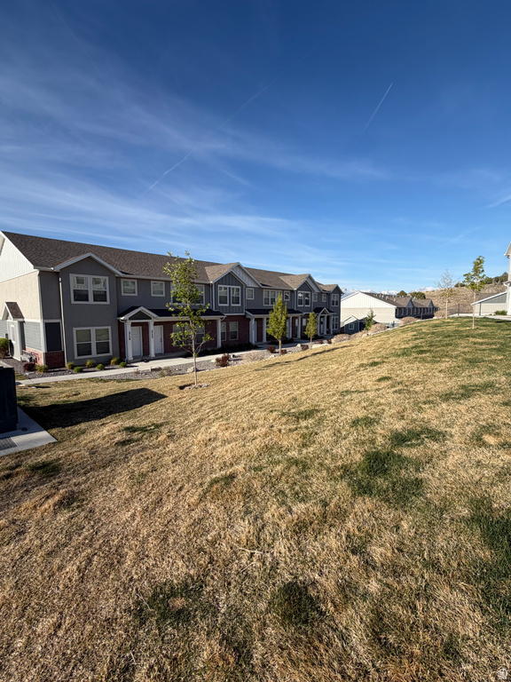 2736 E KISTLER ALY Eagle Mountain, UT 84005