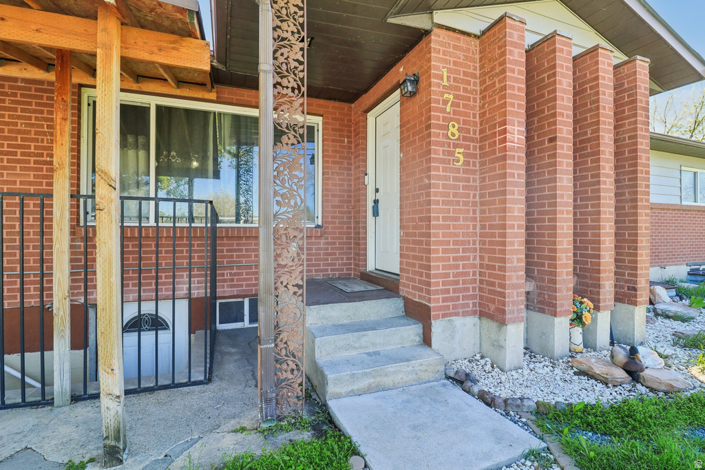 1785 W 3300 S West Valley City, UT 84119