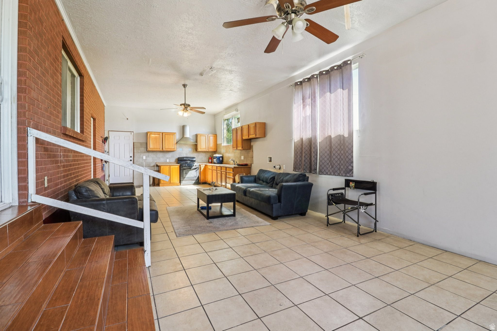 1785 W 3300 S West Valley City, UT 84119