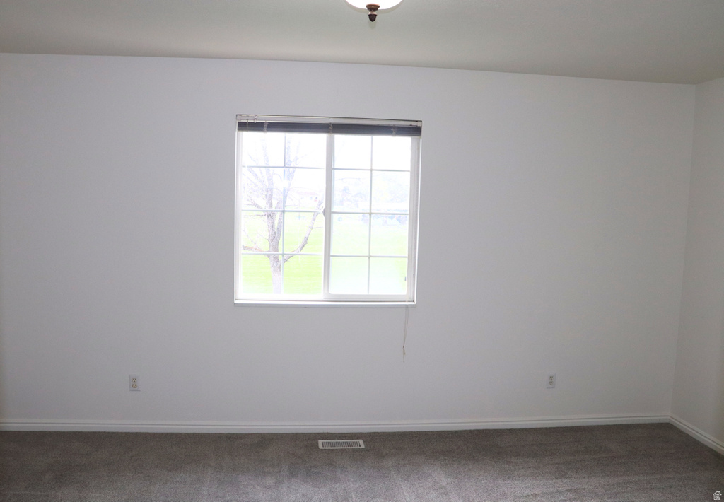 1555 S TALON DR Logan, UT 84321