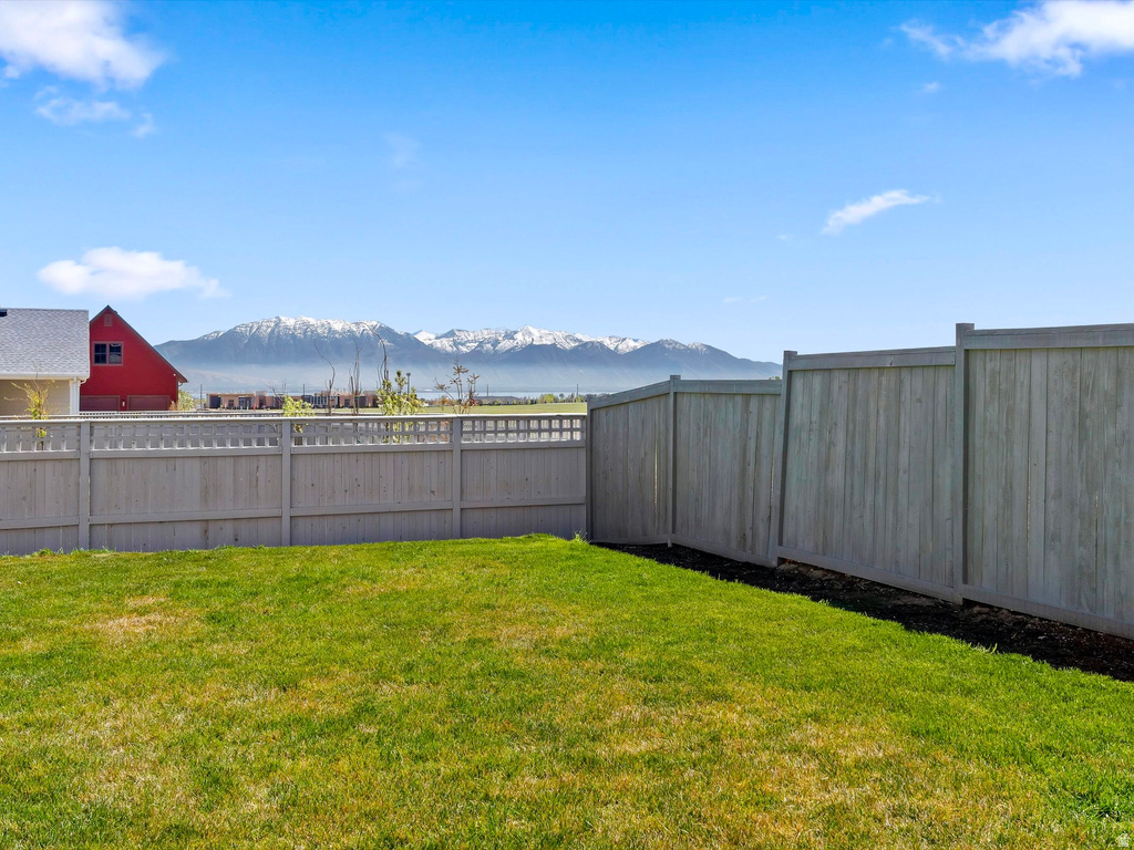 563 W FOUNDERS BLVD Saratoga Springs, UT 84045